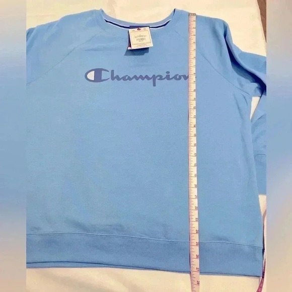 Champion Team Light Blue Powerblend Women's Plus Size Crew Neck Sweater size 1X - Picture 7 of 8
